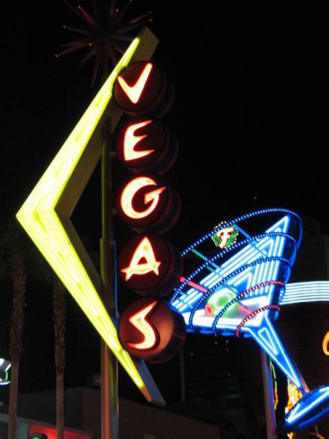 old neon signs in vegas